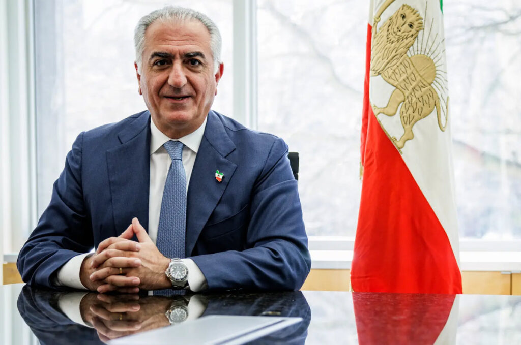 ព្រះអង្គម្ចាស់ Reza Pahlavi បុត្រានៃព្រះមហាក្សត្រចុងក្រោយរបស់អ៊ីរ៉ង់