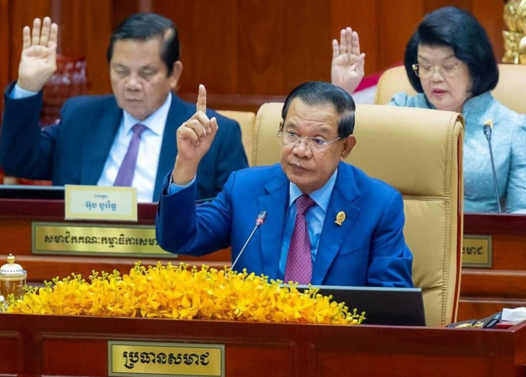 លោក ហ៊ុន សែន នៅក្នុងអង្គសមាជរដ្ឋសភា និងព្រឹទ្ធសភា នៅថ្ងៃទី២ ខែមិថុនា ឆ្នាំ២០២៥។