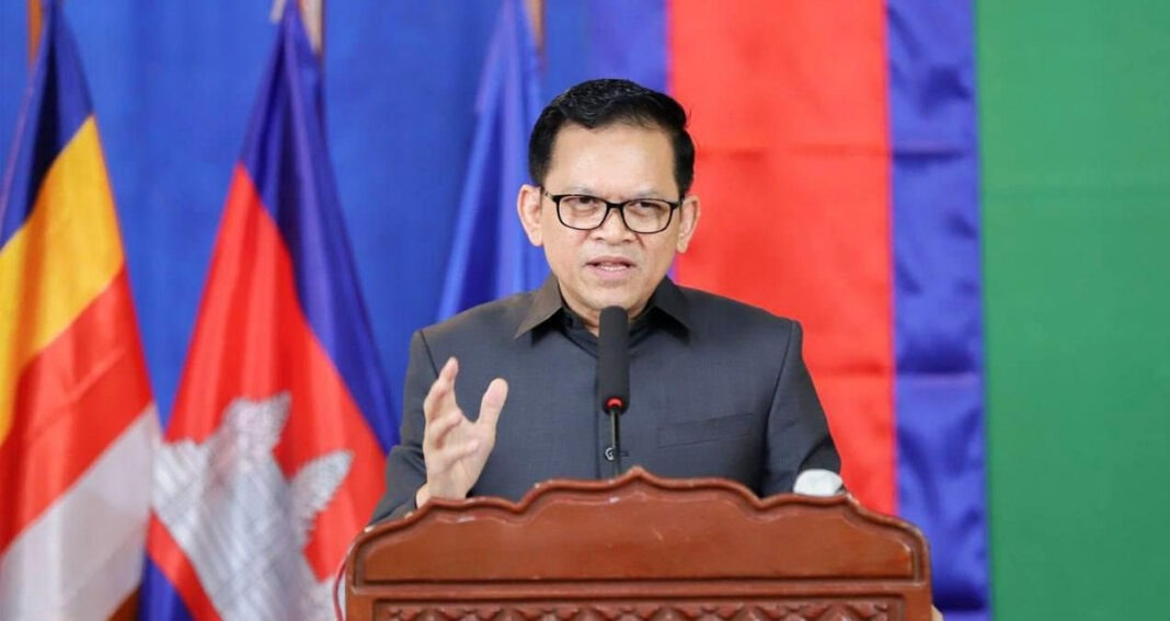 ប្រធាន​អង្គភាព​អ្នកនាំពាក្យ​រាជរដ្ឋាភិបាល​កម្ពុជា លោក ប៉ែន បូណា