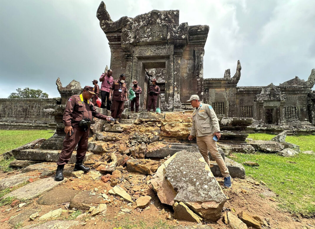 ស្ថានភាព​នៃ​ប្រាសាទ​ព្រះវិហារ ដែល​រង​ការ​បំផ្លិចបំផ្លាញ​ដោយ​យោធា​ថៃ បាញ់​ប្រហារ​កាលពី​អំឡុង​ចុង​ខែ​កក្កដា ឆ្នាំ​២០២៥។ (រូបថត៖ ស៊ីម៉ាក់)