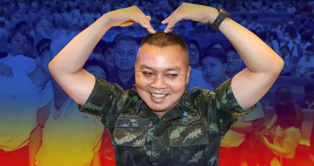 អតីត​មេបញ្ជាការ​យោធភូមិភាគ​ទី​២ របស់​ថៃ ឧត្ដមសេនីយ៍ឯក ប៊ុនស៊ីន ផាតក្លាង