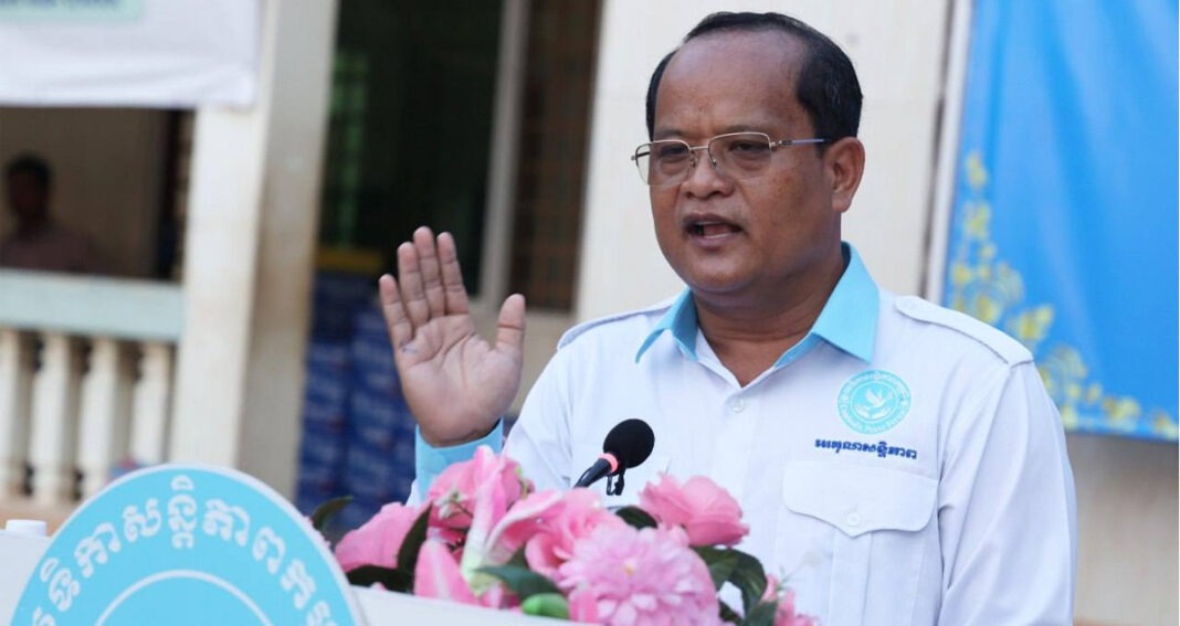 លោក សួន សេរីរដ្ឋា រដ្ឋលេខាធិការ​ក្រសួង​អភិវឌ្ឍន៍​ជនបទ និង​ជា​ប្រធាន​ក្រុមប្រឹក្សា​សន្តិភាព​កម្ពុជា ថ្លែង​ក្នុង​វេទិកា​សន្តិភាព​កម្ពុជា នៅ​រសៀល​ថ្ងៃទី​១៨ ខែ​មីនា ឆ្នាំ​២០២៦។