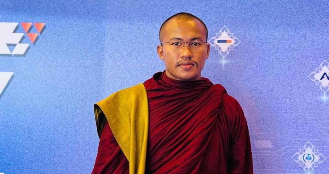 ព្រះ​ភិក្ខុ ជា វុទ្ធី ដែល​គង់​នៅ​វត្ត​ធម្មនិមិត្តរាជបុប្ផារាម ហៅ​វត្ត​ប៉ាឆា ក្នុង​ក្រុង​បាត់ដំបង ត្រូវ​បាន​សមត្ថកិច្ច​ស្លៀកពាក់​ស៊ីវិល​ជាង ១០​នាក់ ឃាត់​ព្រះ​កាយ​នៅ​ថ្ងៃទី​១ ខែ​មេសា ឆ្នាំ​២០២៦។
